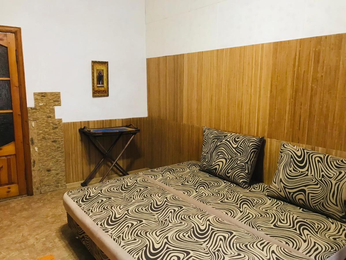 1 Room Apartment Odessa Extérieur photo